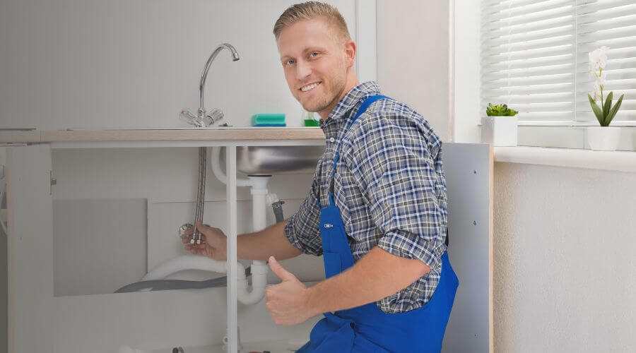 Expert burst pipe repair services in Republic, MI